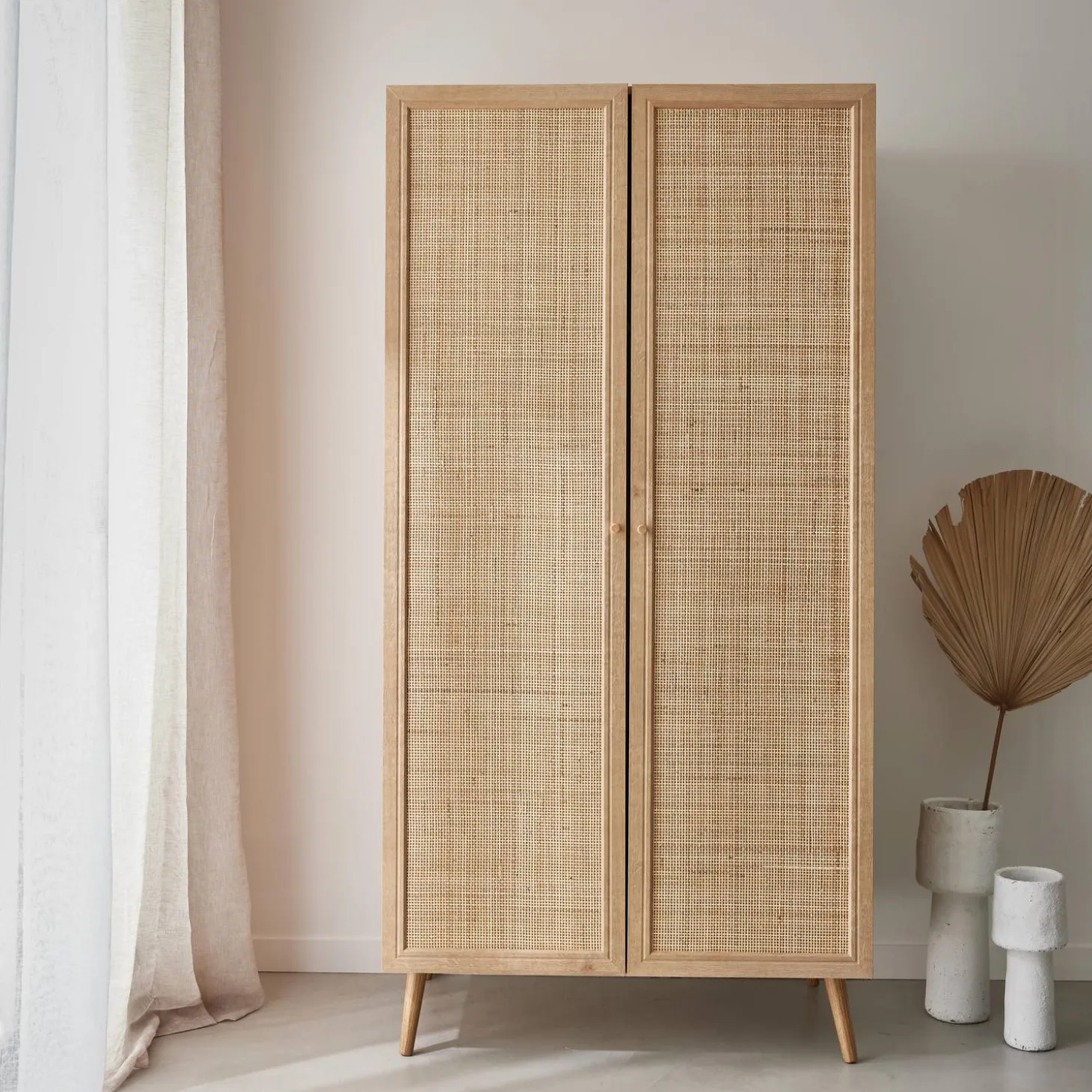 Kleiderschrank mit Rattan-Geflecht und Holzlook, 2 Türen