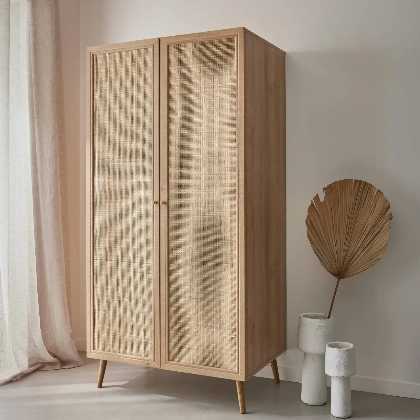 Kleiderschrank mit Rattan-Geflecht und Holzlook, 2 Türen