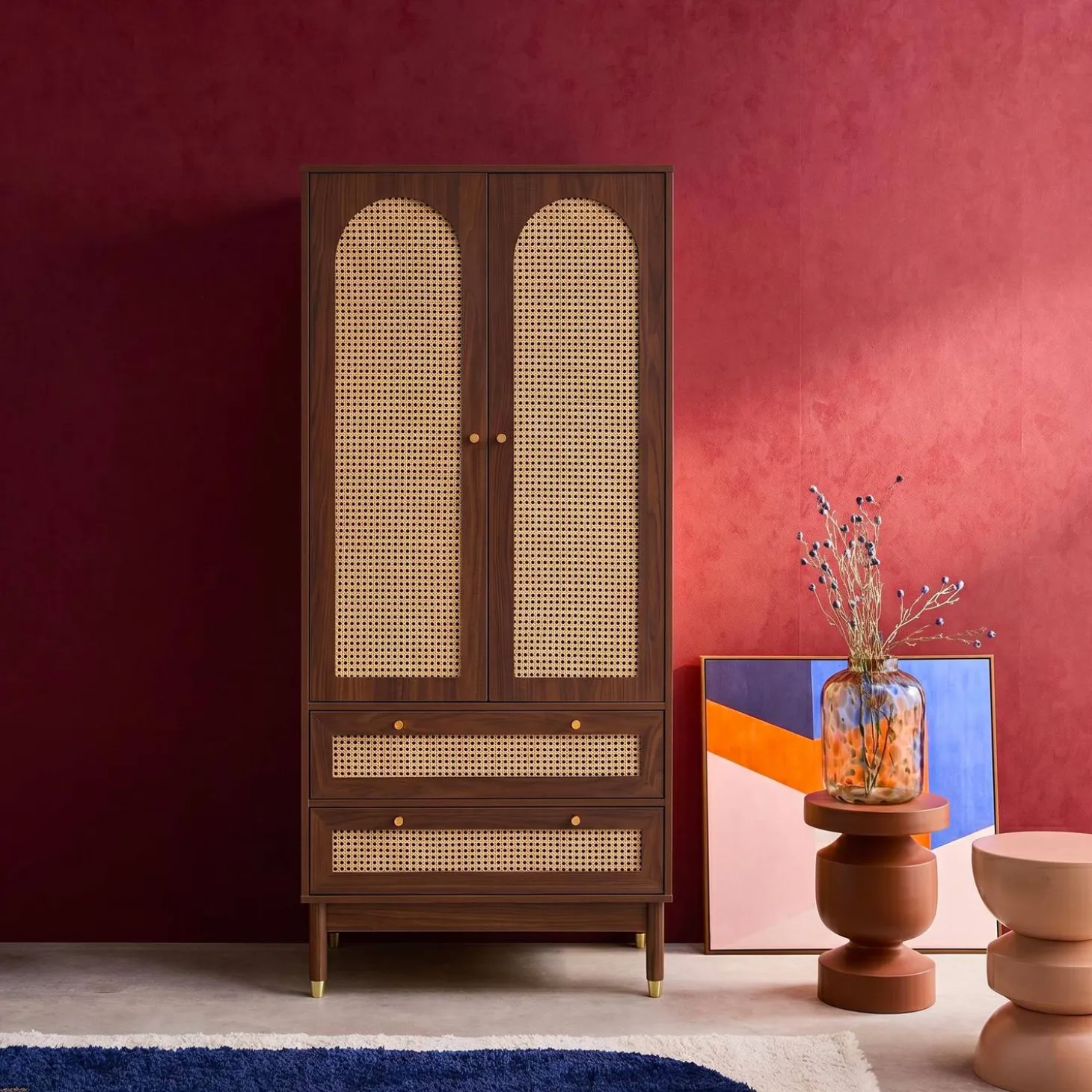 Kleiderschrank mit 2 Türen, 2 Schubladen und Rattan-Geflecht