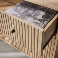 Kommode mit gerilltem Holzdekor 3 Schubladen