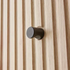 Kommode mit gerilltem Holzdekor 3 Schubladen