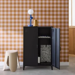 Kommode/Schrank im industriellen Stil aus Metall mit 2 Türen