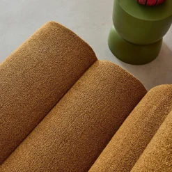Modularer Lounge-Sessel mit strukturiertem Bouclé-Bezug