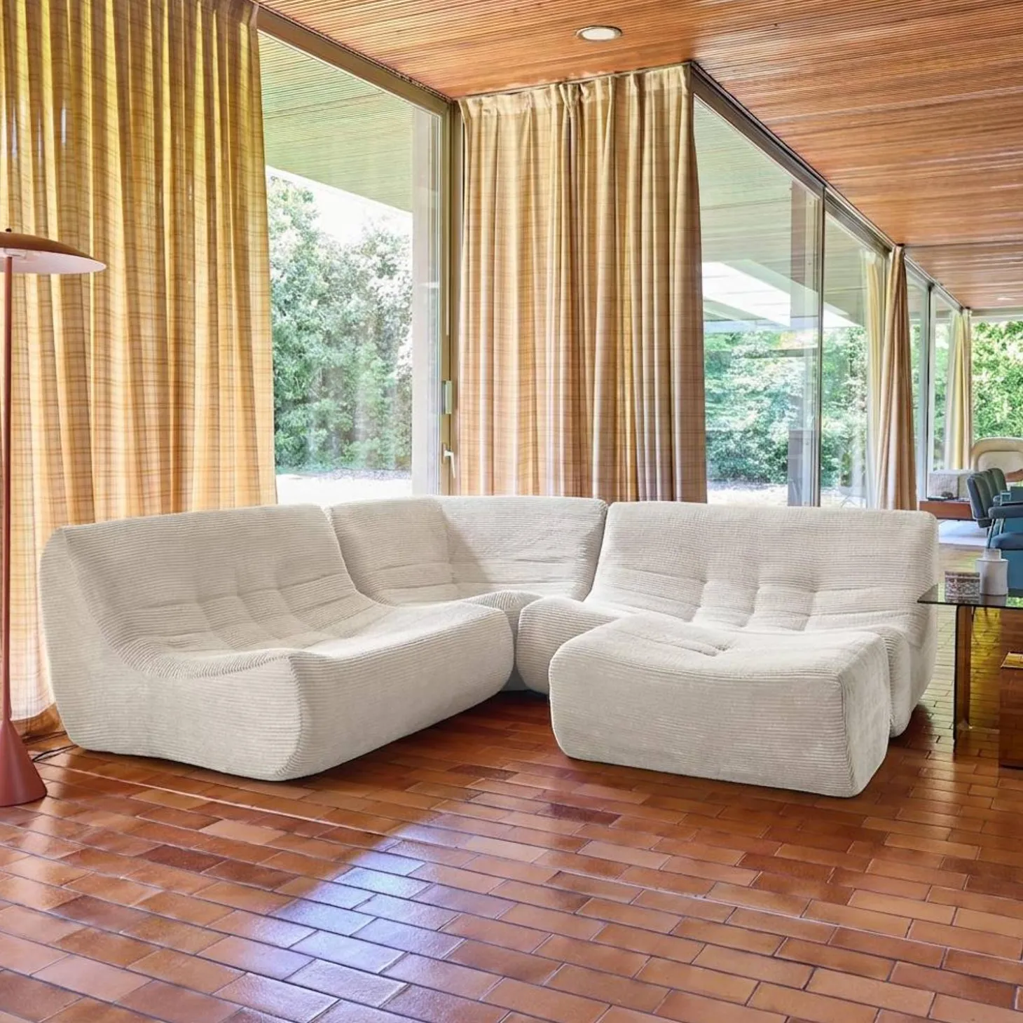 Modulares 5-Sitzer Ecksofa mit 5 Cordbezug und Hocker