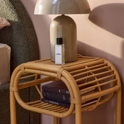 Nachttisch aus gebogenem Natur-Rattan, 1 Ablage, 1 Nische