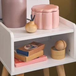 Nachttisch für Kinderzimmer
