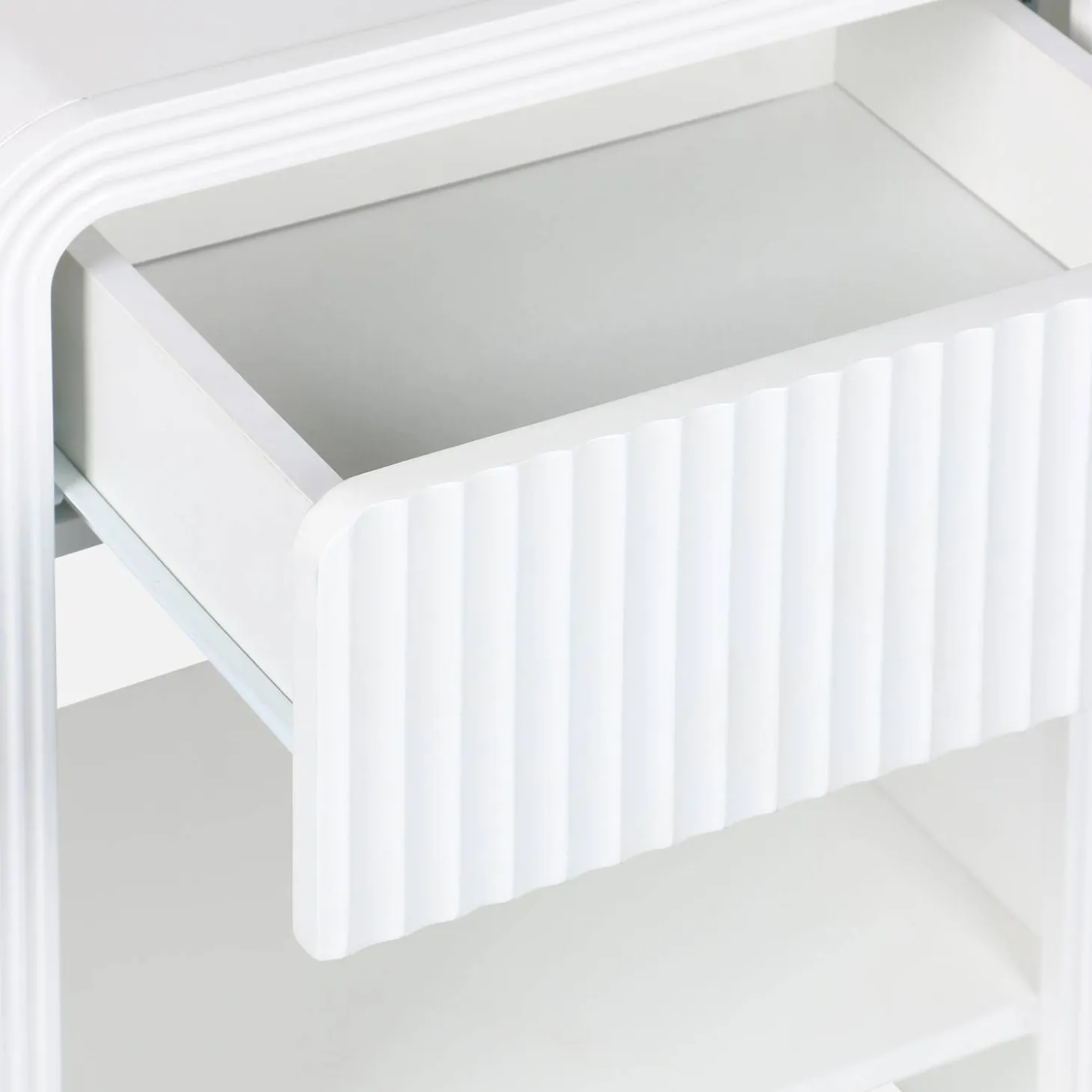 Nachttisch mit geriffeltem Holzlook 1 Schublade, 1 Regal