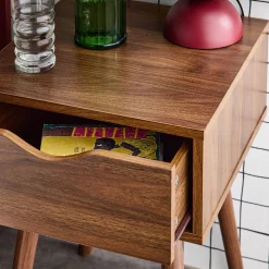 Nachttisch mit nussfarbenem Holzdekor, 1 Schublade