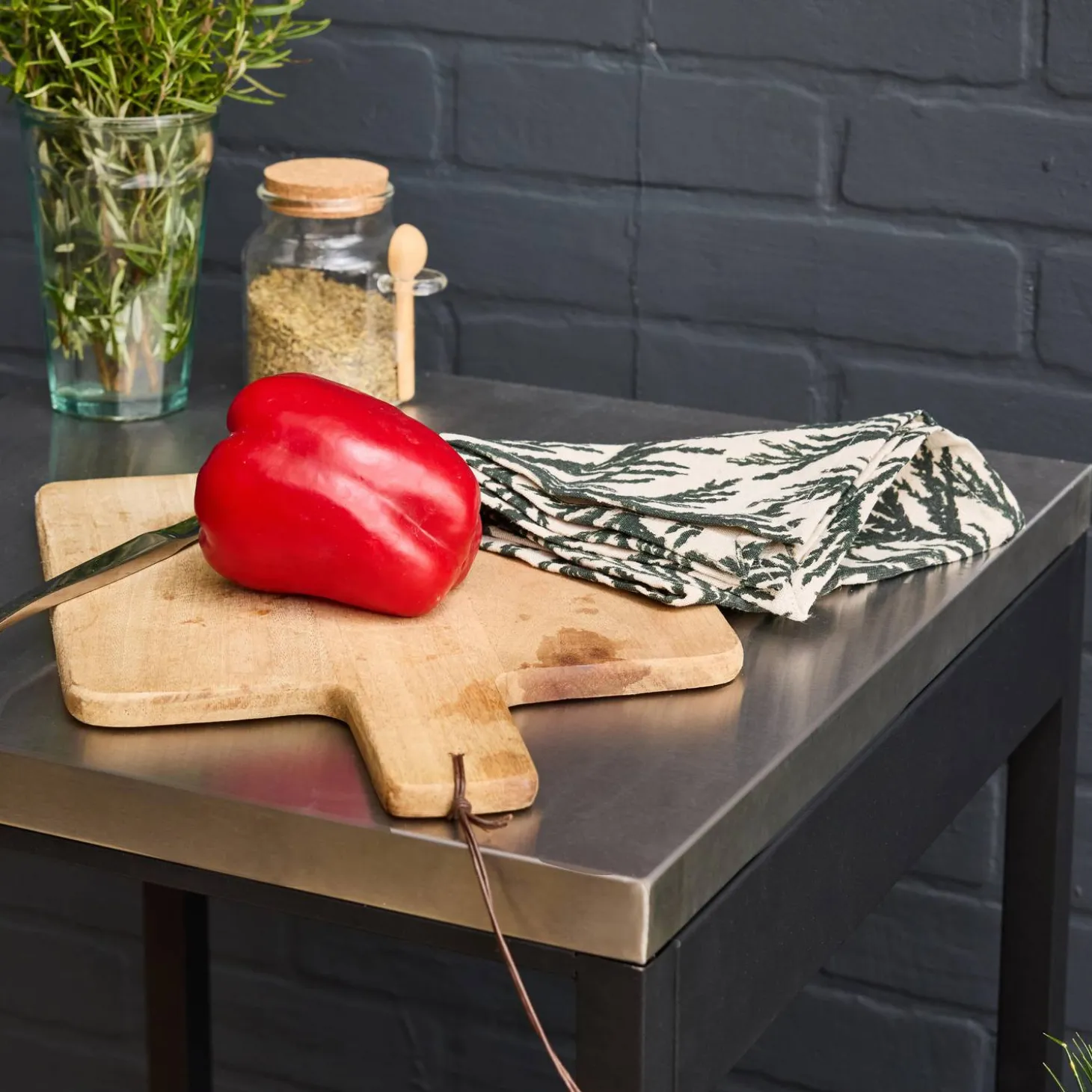 Outdoor-Küche aus Stahl mit 2 Regalböden L 49 cm
