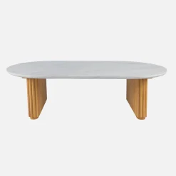 Ovaler Couchtisch aus Hevea-Holz mit Steinoptik-Furnier