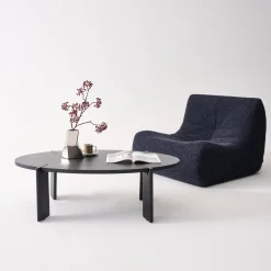 Ovaler Couchtisch aus Massivholz 120 cm