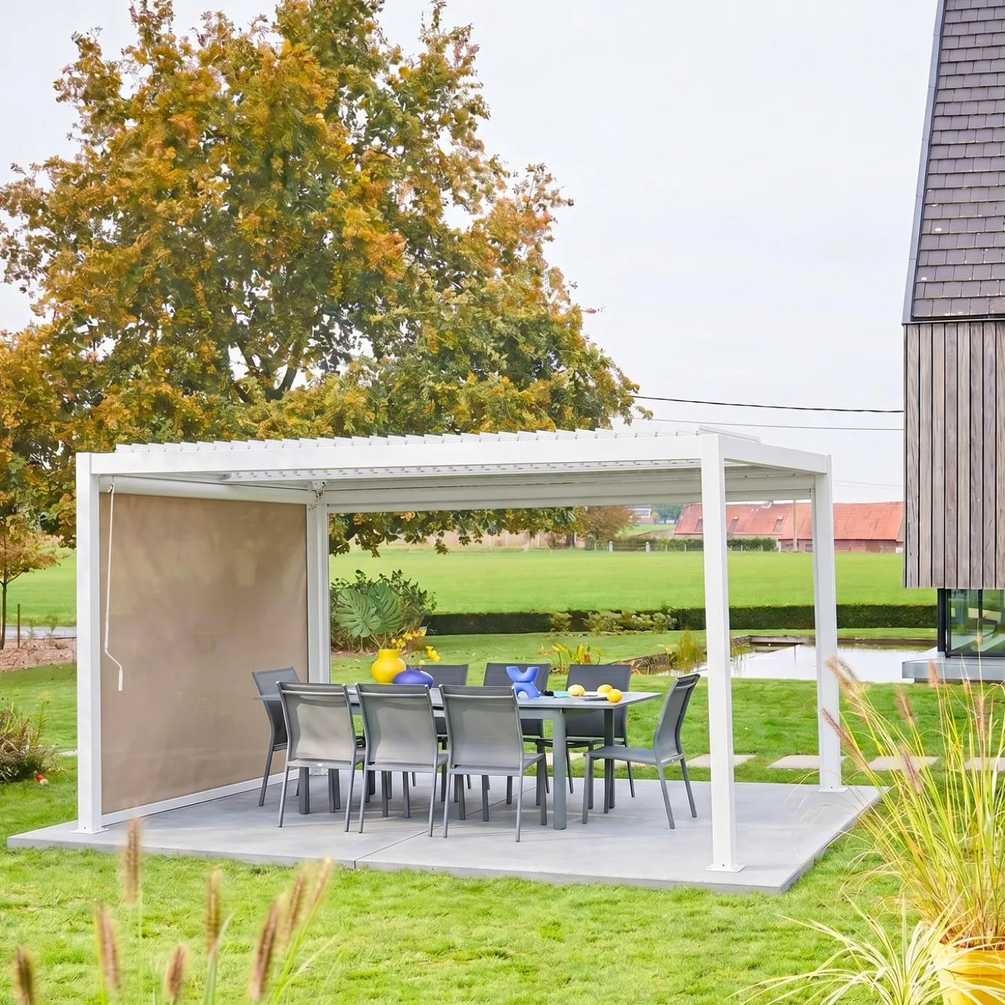 Pergola mit Lamellendach Palace 3x4m + Markise 3m