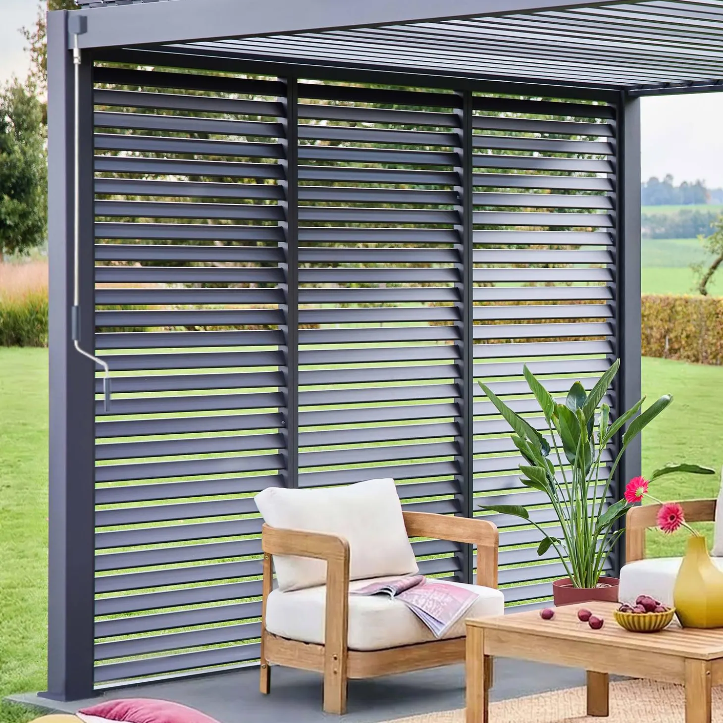 Pergola mit Lamellendach Triomphe 3x4m mit 3 Lamellenwänden 100cm