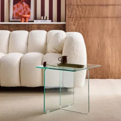 Quadratischer Couchtisch aus gehärtetem Glas