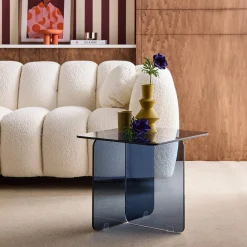 Quadratischer Couchtisch aus gehärtetem Glas