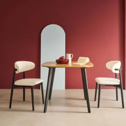 Quadratischer Esstisch im Holzlook mit schwarzen Metallbeinen für 4 Personen