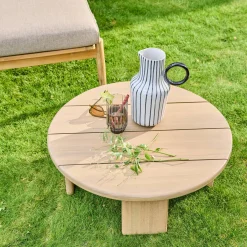 Runder Garten-Couchtisch aus Akazienholz