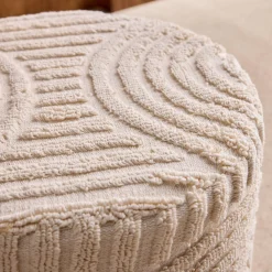 Runder Hocker aus getuftetem Bouclé
