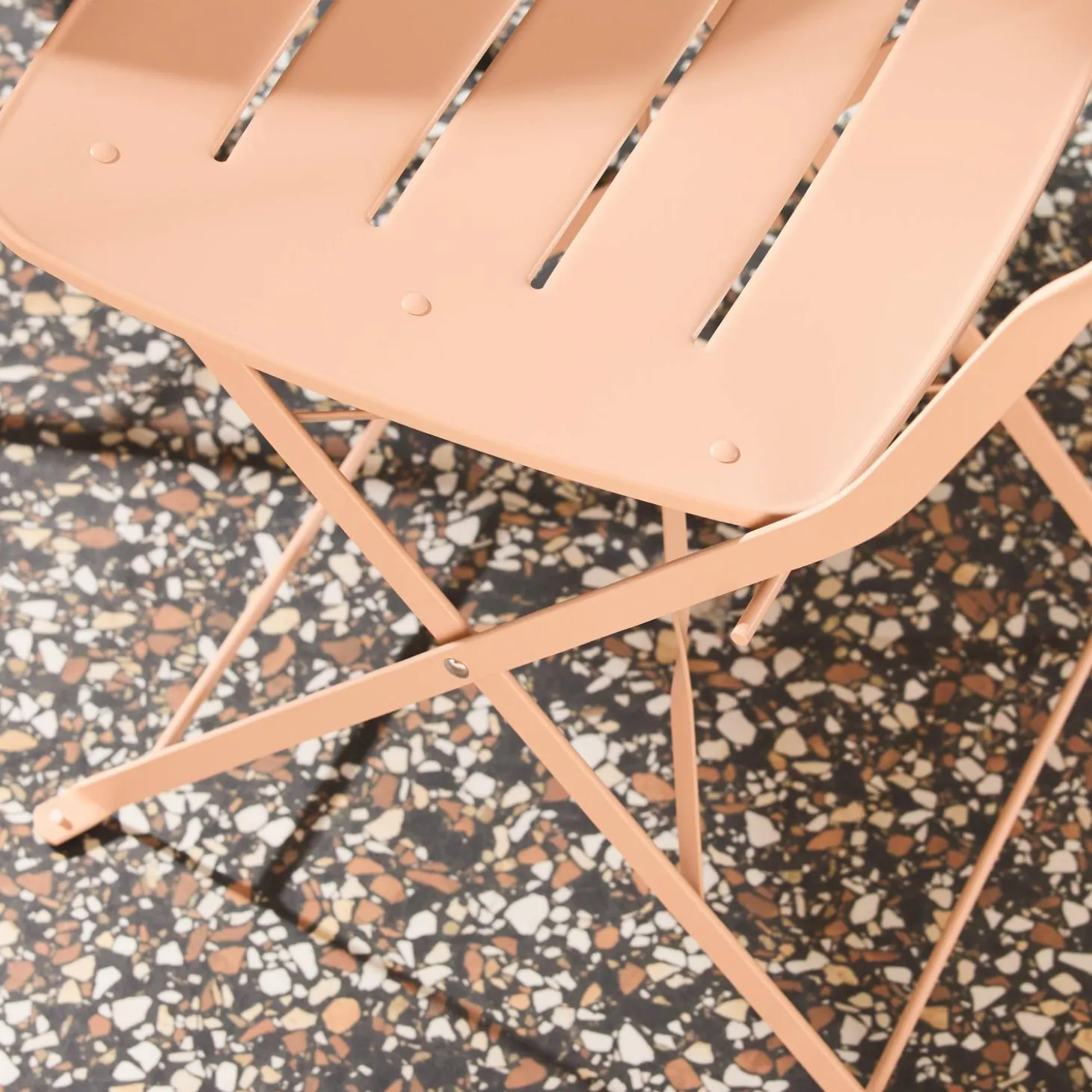 Runder klappbarer Bistro-Gartentisch aus Stahl + 2 Stühle