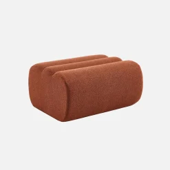Sessel mit strukturiertem Bouclé-Bezug und Hocker