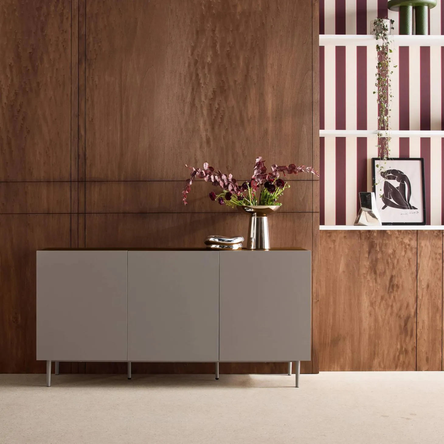 Sideboard aus Metall und Holzdekor, 3 Türen, B 150 cm