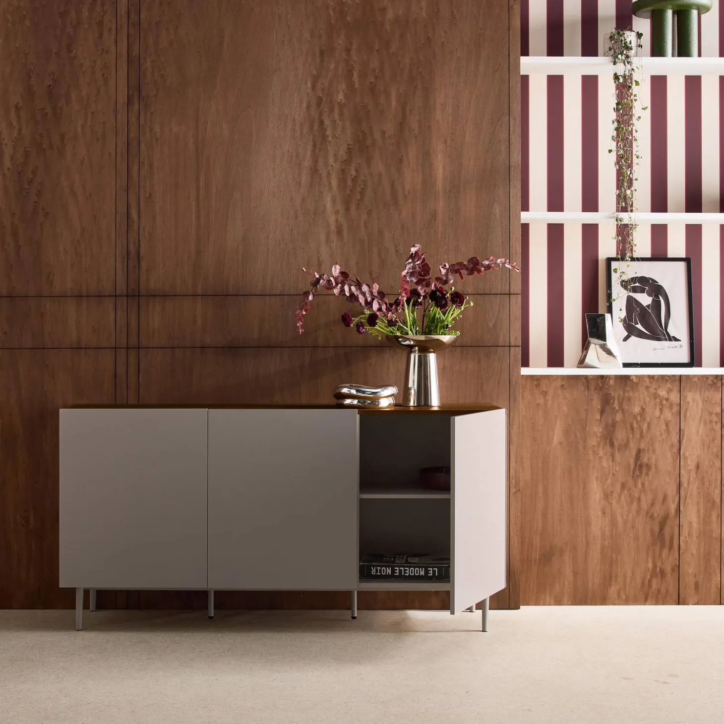 Sideboard aus Metall und Holzdekor, 3 Türen, B 150 cm