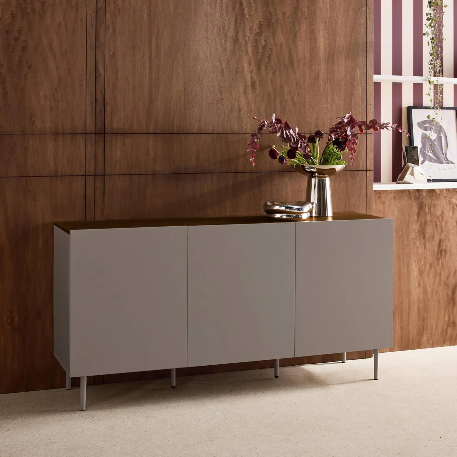 Sideboard aus Metall und Holzdekor, 3 Türen, B 150 cm