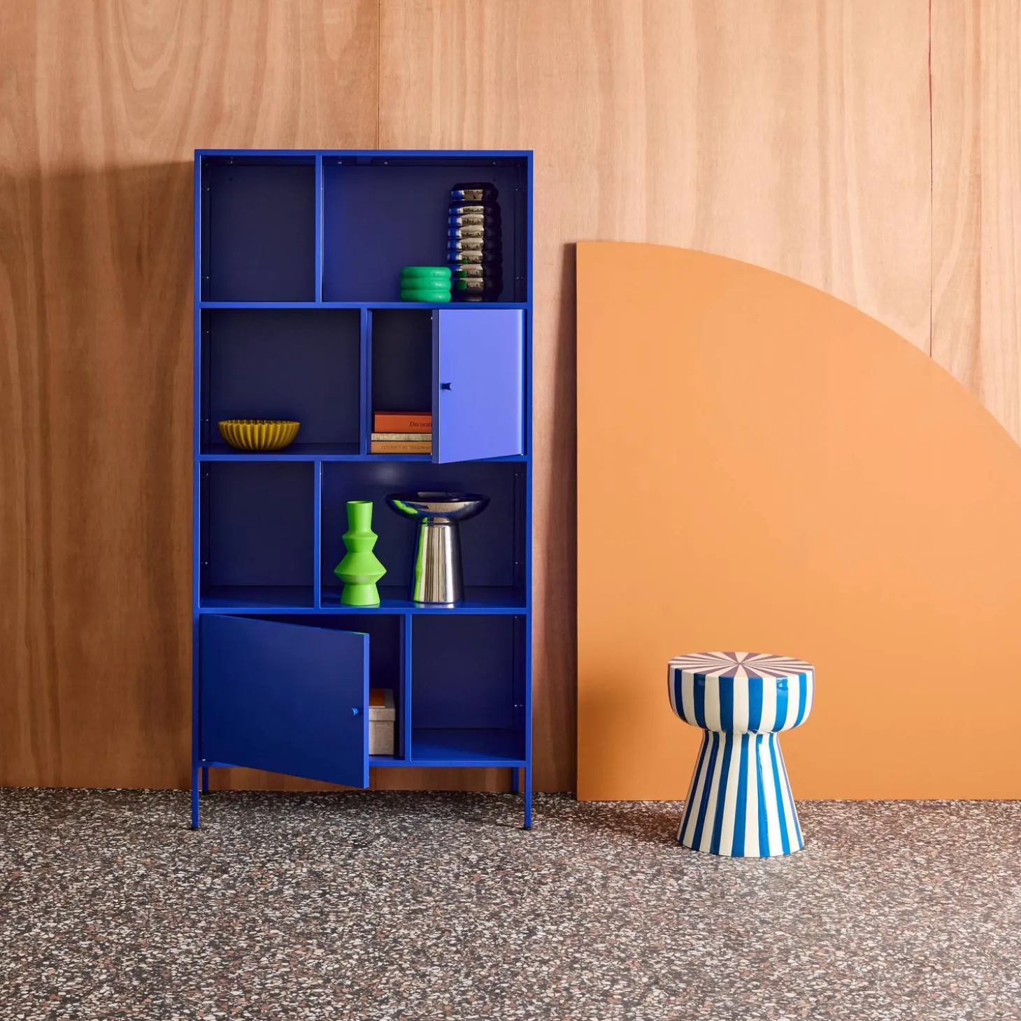 Sideboard, industrielles Aufbewahrungsmöbel aus Stahl mit 8 Stauräumen