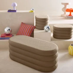 Sitzbank mit Stauraum und 2 Aufbewahrungshocker mit Bouclé-Bezug