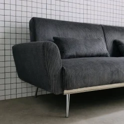 2-3-Sitzer Design-Schlafsofa mit Cordbezug und verchromten Metallfüßen