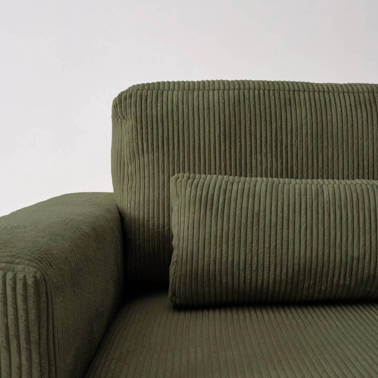 5-Sitzer Ecksofa mit Cordbezug und Schlaffunktion, Recamiere beidseitig montierbar