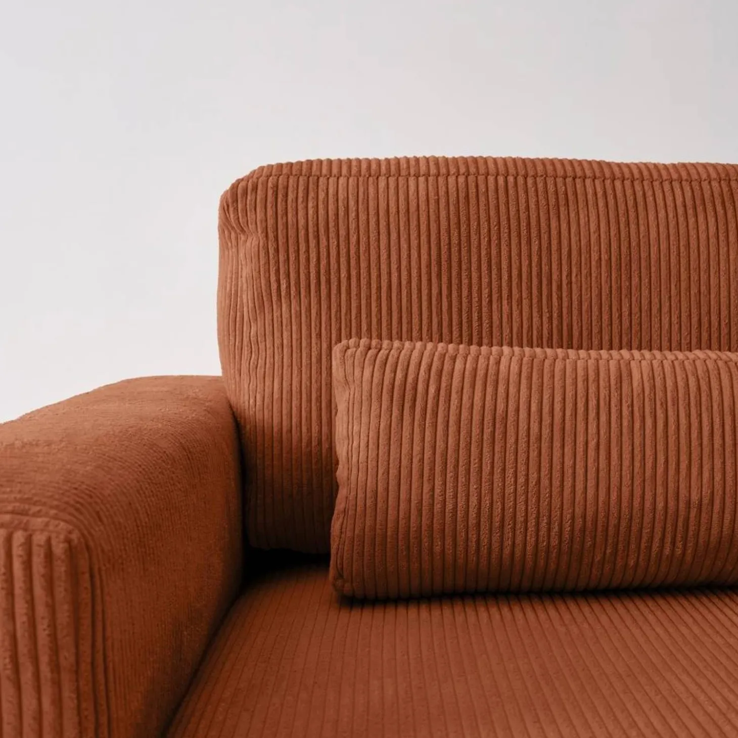 5-Sitzer Ecksofa mit Cordbezug und Schlaffunktion, Recamiere beidseitig montierbar