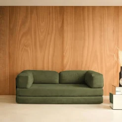 3-Sitzer-Schlafsofa im Vintage-Stil mit Cordbezug und verchromtem Außengestell