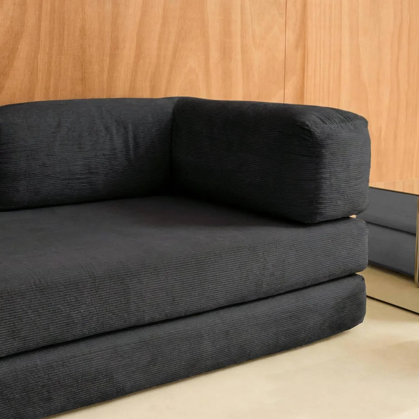 3-Sitzer-Schlafsofa im Vintage-Stil mit Cordbezug und verchromtem Außengestell