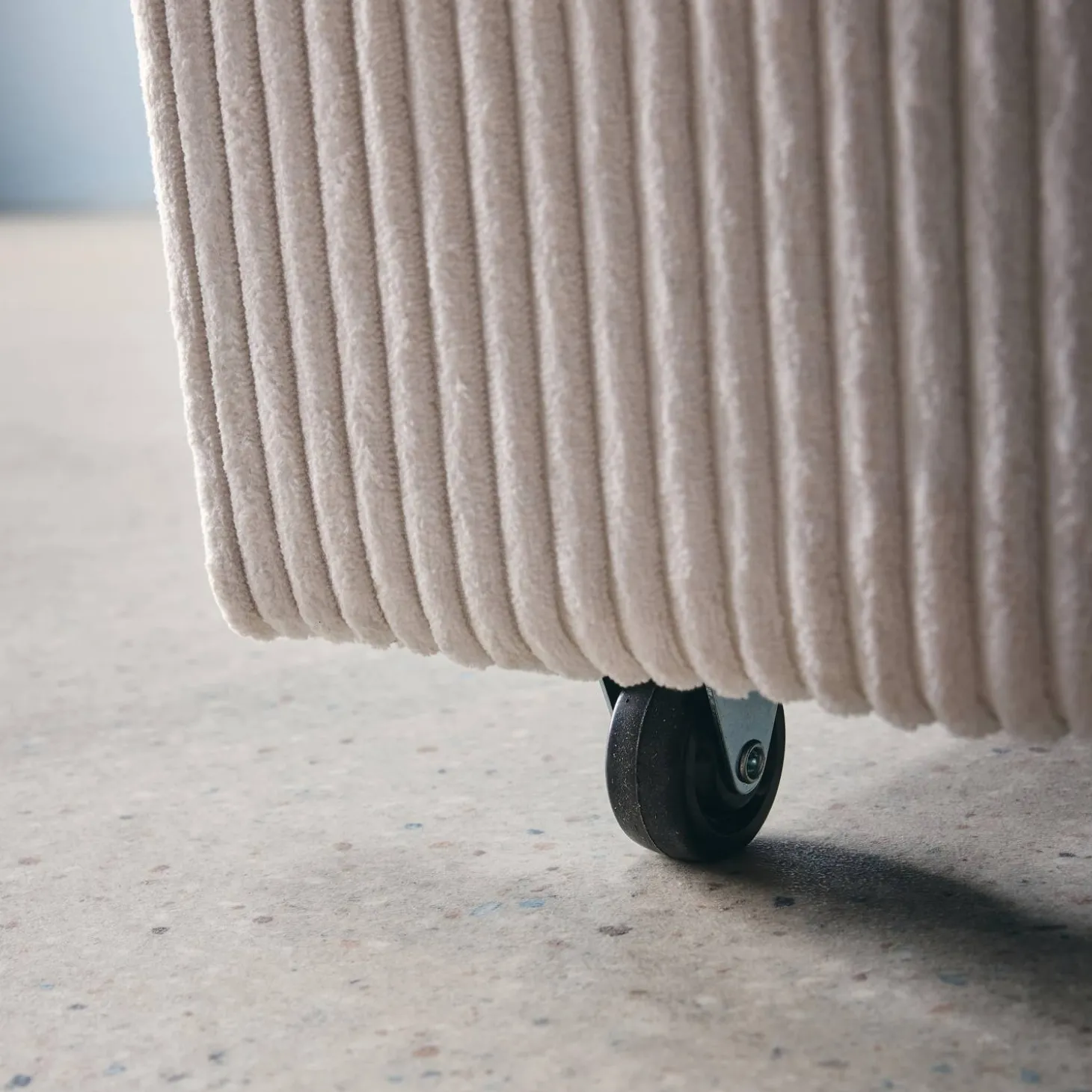 2-Sitzer Schlafsofa mit Cordbezug