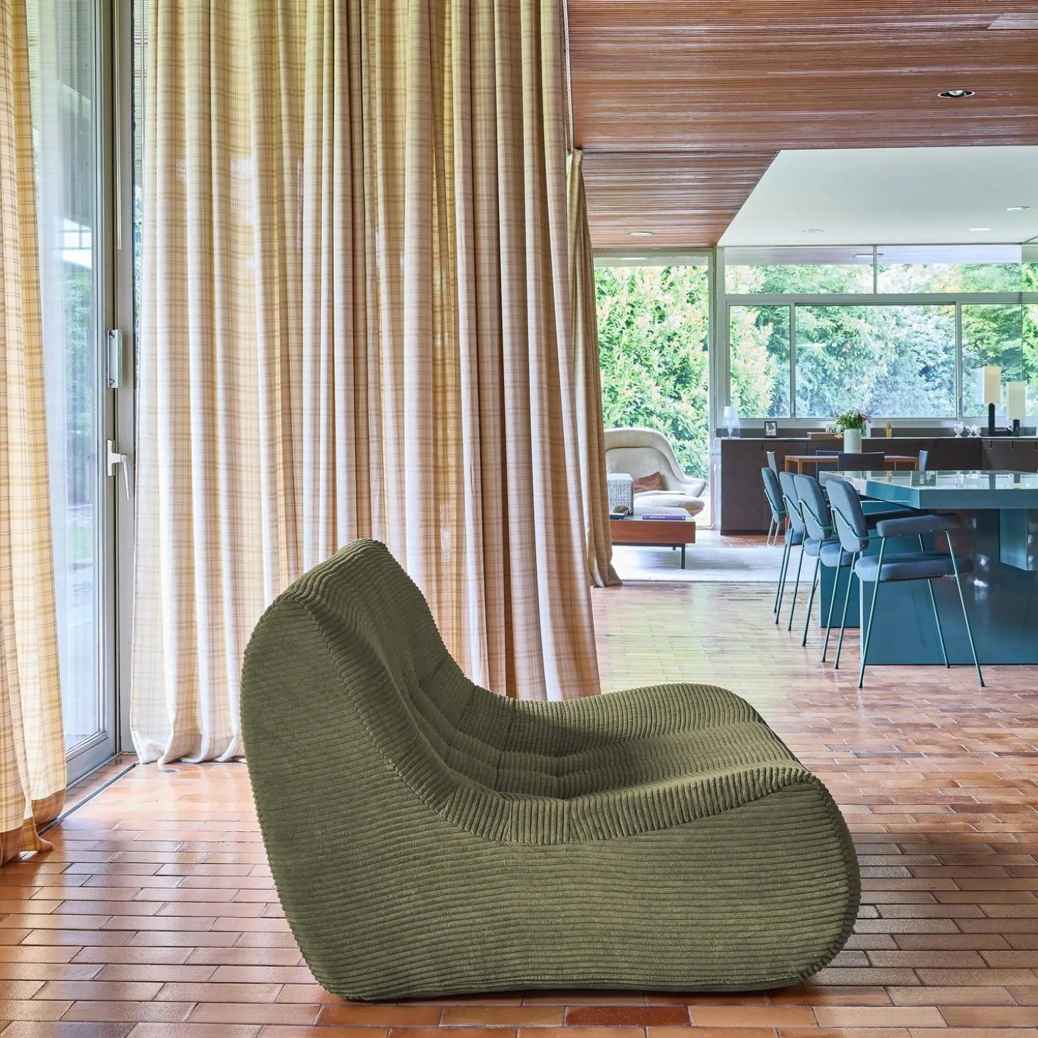 2-Sitzer Sessel mit Cordbezug