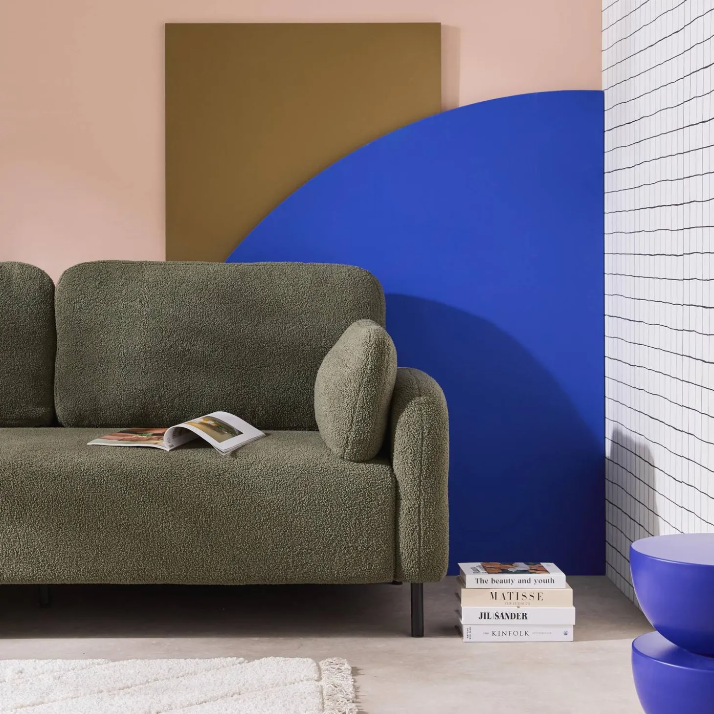 3-Sitzer Sofa mit Bouclé-Bezug und Metallfüßen