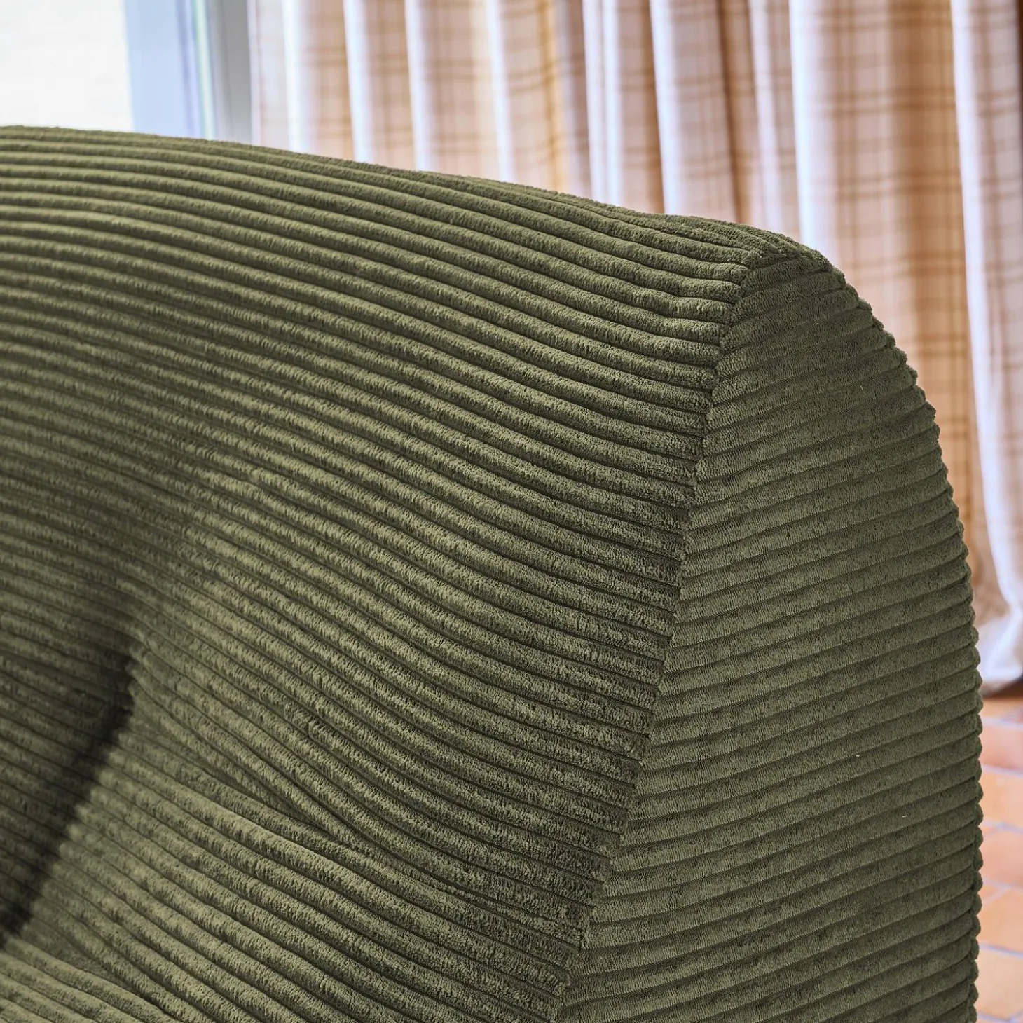 3-Sitzer Sofa mit Cordbezug