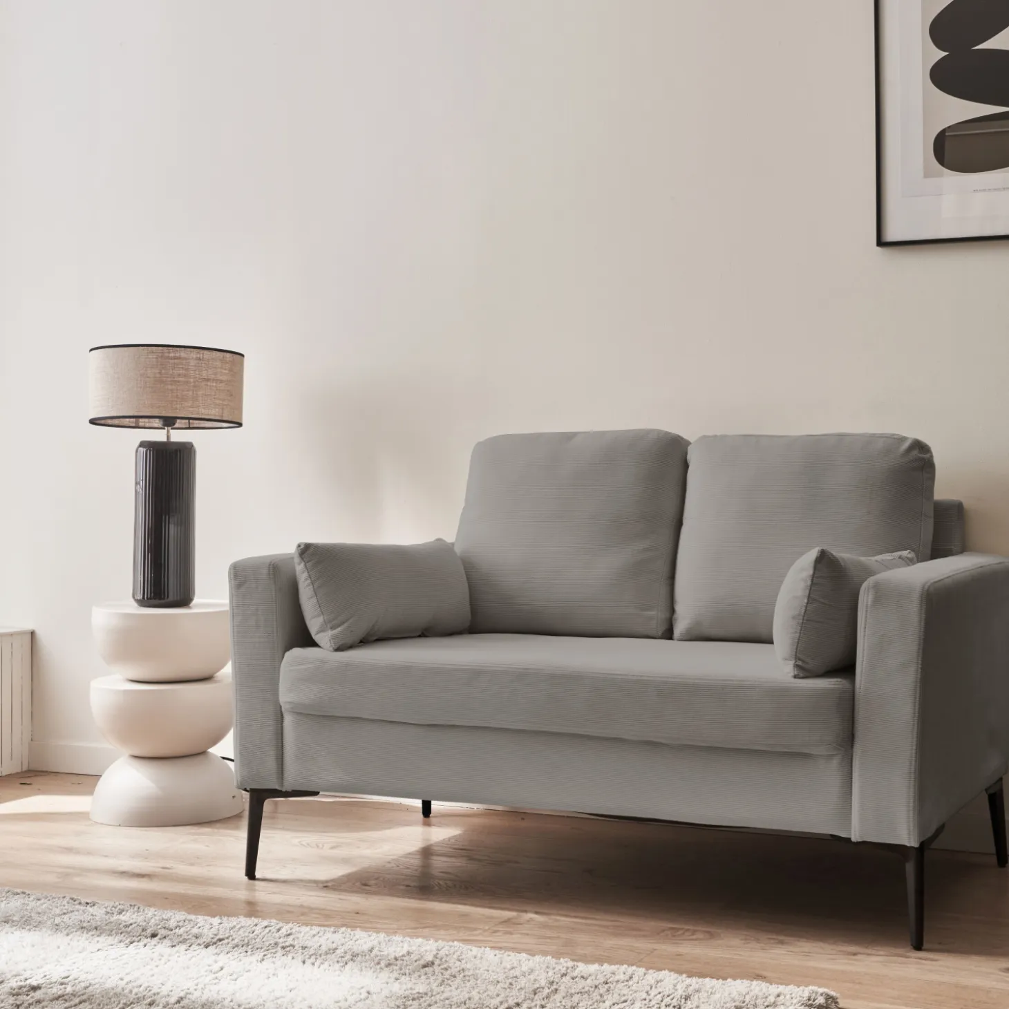 2-Sitzer-Sofa, mit Cordbezug und Metallfüßen