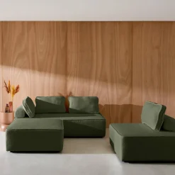 2-Sitzer Sofa und 2 Sessel mit Bouclé-Bezug für ein modulares Sofa