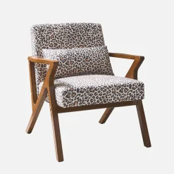 Skandinavischer Sessel aus Hevea-Holz mit Leopardenmuster