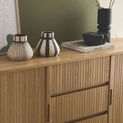 Skandinavisches Buffet in Holzlook mit 2 Schiebetüren 150cm