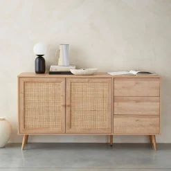 Skandinavisches Sideboard, Holzeffekt mit Rattangeflecht, 2 Türen, 150 cm