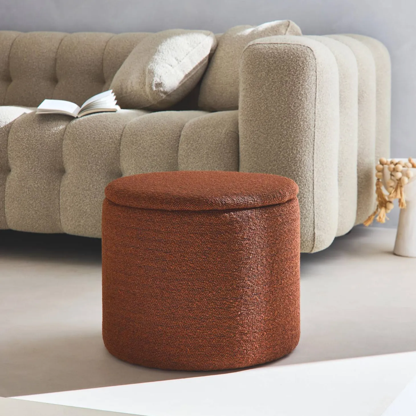Stoffhocker mit Stauraum