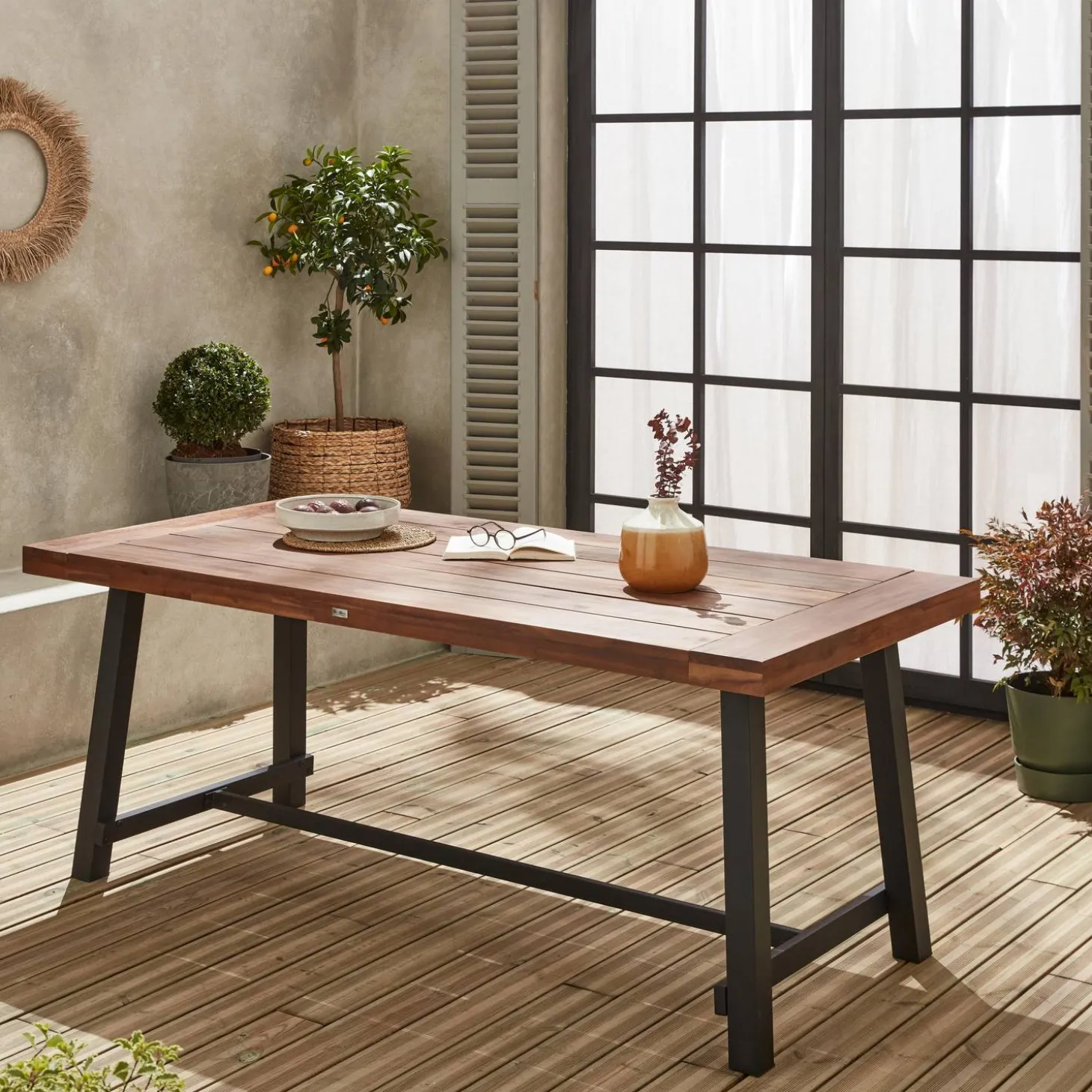 Tisch für Indoor/Outdoor aus Holz und Metall, 190 cm, 6-8 Plätze