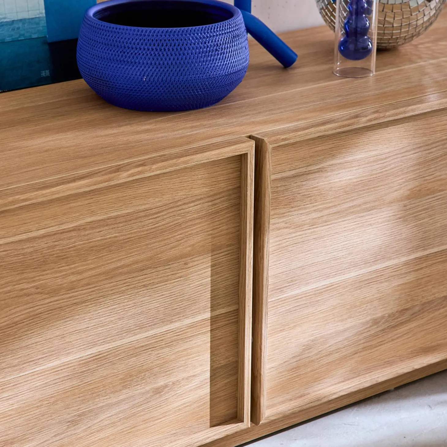 TV-Möbel mit Holzoptik 3 Türen 180 cm