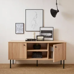 TV-Möbel, 2 Türen + 2 Nischen + 1 Regal