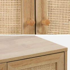 Waschtischuntergestell in Holzdekor und Rattan.