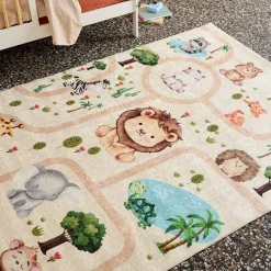 Weißer Kinderteppich mit Tiermotiven